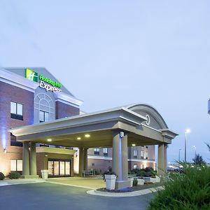 Holiday Inn Express Kansas City - At The Legends! By Ihg